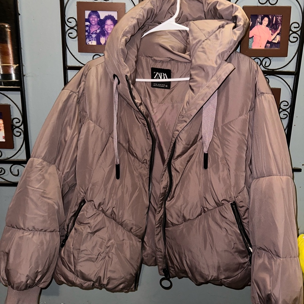 Zara Women's Brown Puffer Jacket